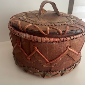 Vintage Handcrafted Birch Bark Container