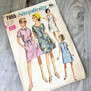 Vintage Sewing Pattern Simplicity A-Line Shift Dress Misses Half Size #7655 Size 20 1/2 Bust 43 Sized for Women 5'3" and under