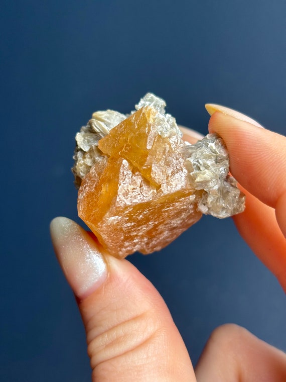 Rare Scheelite Octahedral Crystal • Muscovite Mica, Xue Bao Ding Mine