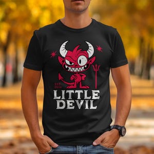 Koszulka Little Devil...Devil, słodka koszulka z duchem na Halloween, damska koszulka na Halloween, koszulka na imprezę Halloween, koszulka na straszny sezon, koszulka jesienna