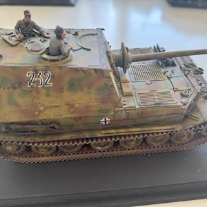 WWII German Heavy Armoured Tank Elephant