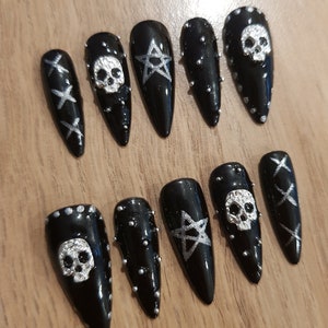 Nagelpresse „Gothica“