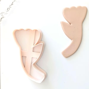 Abstract Tulip and Stem Cookie Cutter, Trendy Flower Cutter, Large Clay Cutter, Polymer Clay Cutter, 3D Printed Clay Cutter, Fondant Cutter