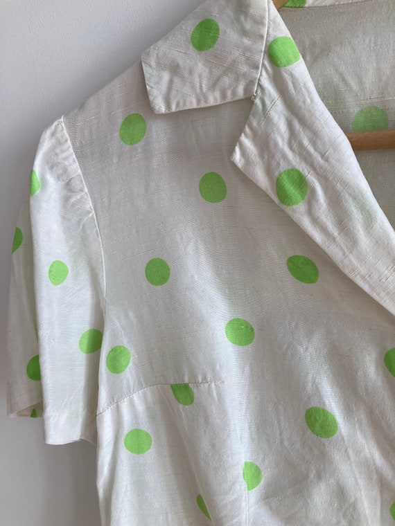 60s 70s vintage white and green polka dot cropped… - image 6