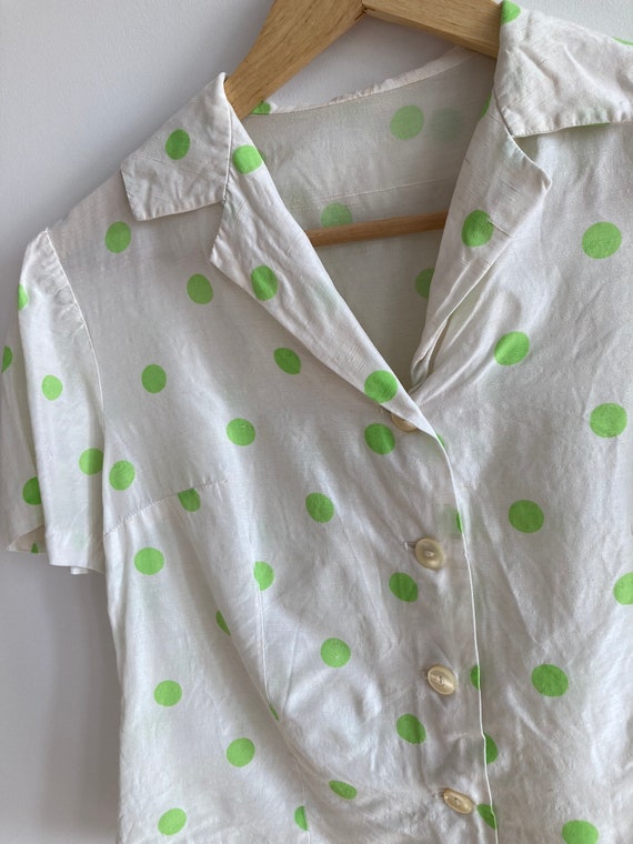 60s 70s vintage white and green polka dot cropped… - image 4