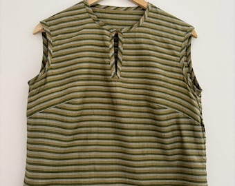Vintage kakigroen gestreepte blouse mouwloze top uit de jaren 60