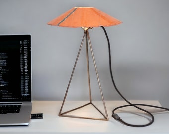 Lampe upcycling "Ouaga" fabriquée à partir de fûts de pétrole recyclés