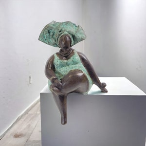 Sculpture en bronze Bobaraba Yolanda par Hamidou Unique, fait main et équitable Türkis