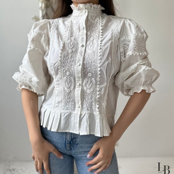 sleeveless victorian blouse