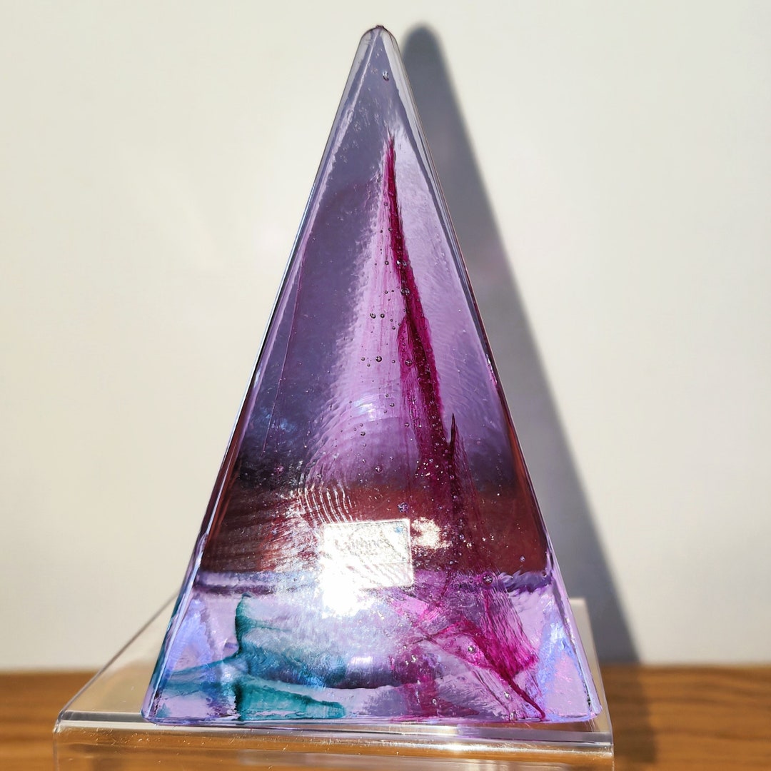 Purple Pyramid Paperweight, Caithness Glass of Scotland, CG Pyramid ...