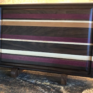 Striped Pattern Cutting Board -medium
