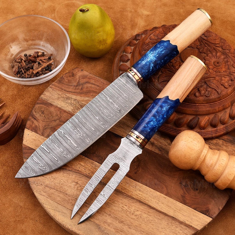 bbq knives set 
fork chef knife bbq fork steak knives bbq stea Damascus steel knives Handmade knives
Home bbq
Grilling knives grill  bbq lovers steak  beef,barbeque yummy brisket  ribs,set Wedding gift Hand made knife Thanksgiving gift Christmas gift
Precision forged Damascus steel blade paired with a matching meat fork for clean, thin slices.
long, narrow blade designed for slicing large cuts like roasts, turkey, ham
A carving fork two-tined fork that holds the meat steady while you carve