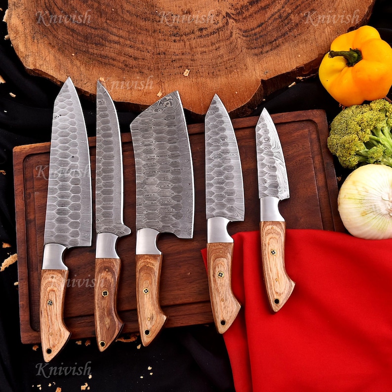 full tang , forged blade , sharp edge,  ergonomic handle
high carbon steel rust-resistant razor sharp 8 inch chef knife precision cutting balanced knife Japanese chef knife German chef knife Western-style knife santoku knife gyuto knife Chef  Knife Kitchen Tools Knife Skills Culinary Gear Home Chef Knife Addict Knife Porn Cooking Essentials Kitchen Goals Foodie Finds meal prep home cooking food prep tools knife skills chopping vegetables slicing meat dicing onions