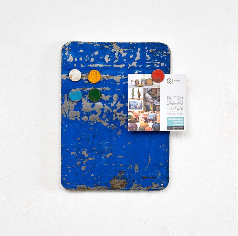 Magnetic board made from recycled oil drums with 5 colorful magnets Blue