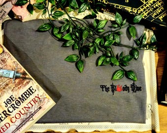 Camisa bordada "Los Nueve Sangrientos" - Joe Abercrombie - Trilogía de la Primera Ley