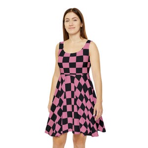Robe patineuse rose à carreaux pour l&#39;été | Femmes, Robe d&#39;été décontractée, Robe imprimée rétro, Tenue de soirée, Robe de jour à la mode