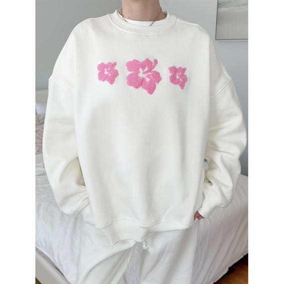 Ivory Hibiscus Flower Sweatshirt - Etsy Norway