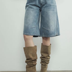Bermuda Jeans com Costura de Jugo MAP3098 - By Aaron & Amber