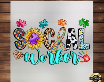 Op de afbeelding: Een kleurrijk grafisch ontwerp met de woorden "Social Worker" in turquoise blauw. Het ontwerp bevat puzzelstukjes, een zonnebloem, een koe-print, een luipaardprint, een hart en een handafdruk.