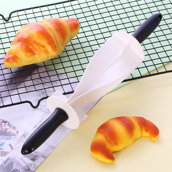 Croissant Cutter Croissant Cutter Roll Croissant Cutter Stainless Steel  Stainless Steel Croissant Roller Slices Croissant Knife With Wooden Handle