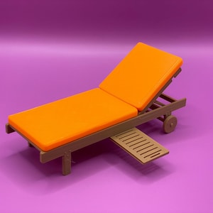 Miniature Adjustable Sun Lounger 3D STL – 1:12 Scale Wheeled Chair for Dollhouses, Digital File for 3D Printing, Commercial License