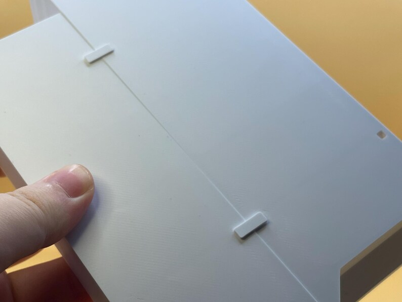 Realistic tall bookshelf for 3D printing