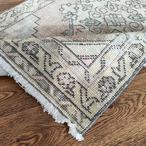 3x9 Faded Red Beige Blue Vintage Runner, 3x9 Red Blue Oushak Runner,Handmade Turkish Hallway Living Room Kitchen Kids Entry Rug,2.9x9.3 Ft