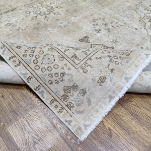 Tappeto persiano beige fatto a mano 7x9: lana blu sbiadita, tappeto per soggiorno e ufficio
