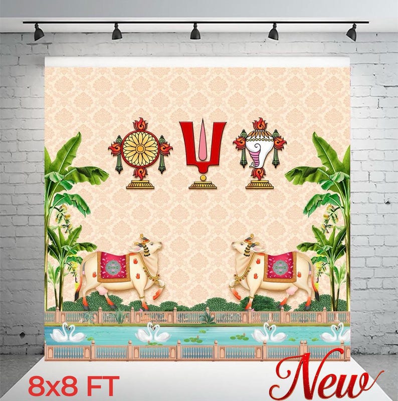 Op de afbeelding: Een decoratieve achtergrond met traditionele Indiase motieven. Het ontwerp omvat sierlijke symbolen, twee witte koeien en een serene waterpartij met zwanen. De achtergrond is 244 x 244 cm en heeft een "New" tekst overlay.