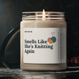 Personalized Smells Like She&#39;s Knitting Again 9oz Eco-Friendly Candle Funny Knitters Gift Hobby Knitting Club Custom Birthday for Her Knit