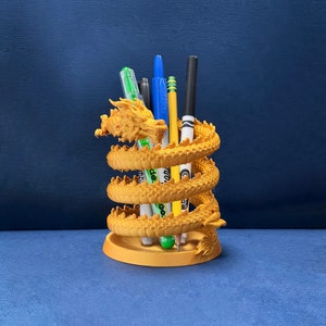 Spiral dragon pencil holder