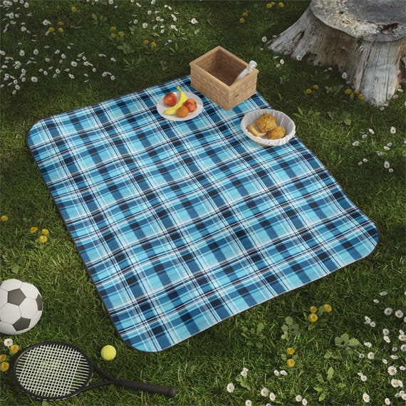 Water Resistant Blue Plaid Picnic Blanket Bold Blue White Ocean Color Plaid Design Ideal for Outdoor Gatherings Leisurely Picnics Etsy Ireland