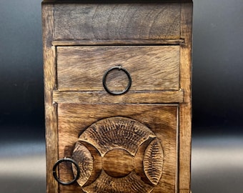 Triple Moon Wooden Altar Chest – Carved Witch Storage Box with 3 Compartments for Crystals, Herbs, Tarot Cards and Other Witchcraft Tools