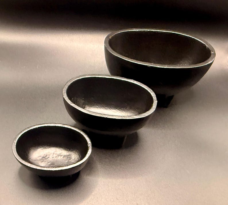 Mini Cast Iron Cauldron – Small Ritual Cauldron for Witchcraft ...