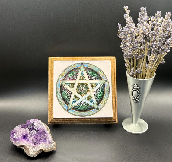 Pentacle Altar Table – 4x4 Mango Wood Ritual Stand for Witchcraft, Spells & Altar Magick