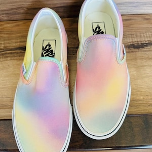 Vans Classic Slip ons Casual Skate Sneakers Shoes Woman’s Size 6.5 men’s size 5