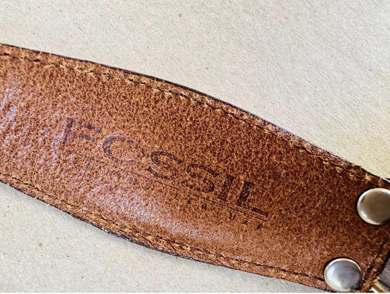 Ceinture Cuir Marron Vintage Bonwit Teller – Boucle Argentée – Taille Ajustable
