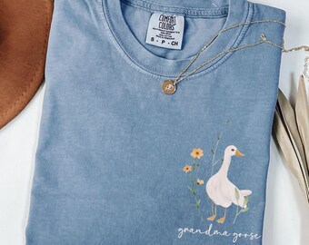 Custom Comfort Colors® Grandma Shirt, Mothers Day Gift, Gift for Grandmother, Grandma Clothing, Grandma Goose, Granny Shirt, Gigi Shirt