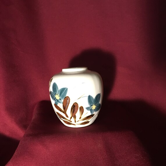 Vintage Mid Century Japanese Vase, Hand Painted Under the Glaze