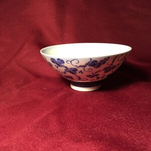 Chinese Soup/Rice Bowl, Blue and White with Grapes and Vines. Vintage