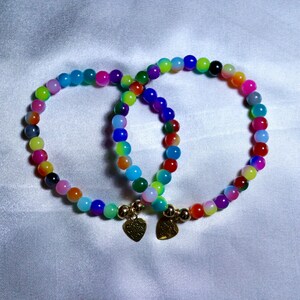 Pulsera con cuentas arco iris, pulsera de amistad, joyería, regalo de mejor amiga, regalo del día de la madre, tía, abuela, linda, divertida, accesorios, a juego
