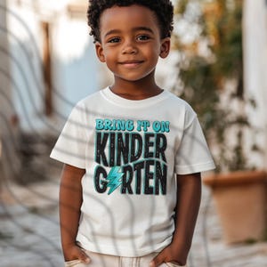 Leuk First Day of School-shirt voor basisschoolmeisje of -jongen Back to School-shirt schooloutfit gepersonaliseerd shirt basisschool