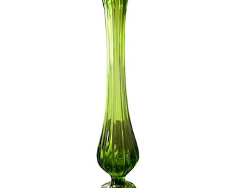 Vintage Green Glass Swung Vase – L.E. Smith Mid Century Stretch Glass – Tall MCM Art Glass Decor