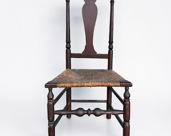 18th Century Queen Anne Country Chair – Antique American Cottage Chair with Hand‑Woven Rush Seat