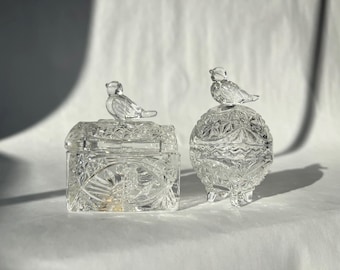 Two gorgeous 1980s Hofbauer Byrdes Collection Lead Crystal Trinket Ring Boxes Bird Finial Germany