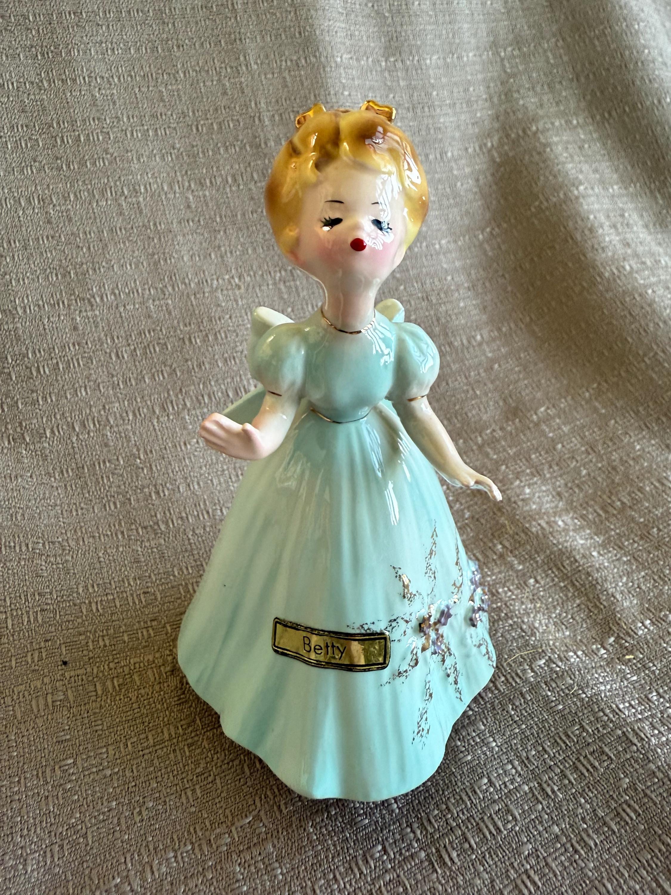 Vintage Figurine - Etsy