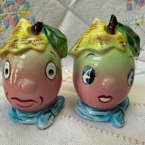 RARE PY 1950s Anthropomorphic Salt and Pepper Shakers, Norcrest Japanese Pottery, MCM Kitsch Plums Yellow Hat S&P Shakers, Made in Japan