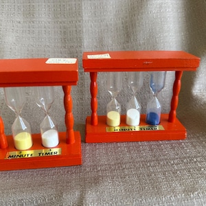 Kitchen Hour Glass Timer, MINT CONDITION, 1960s Vintage Kitchen Egg Timer, MCM Midcentury Orange 2 & 3 and 5 Minute Timers, Made in Japan