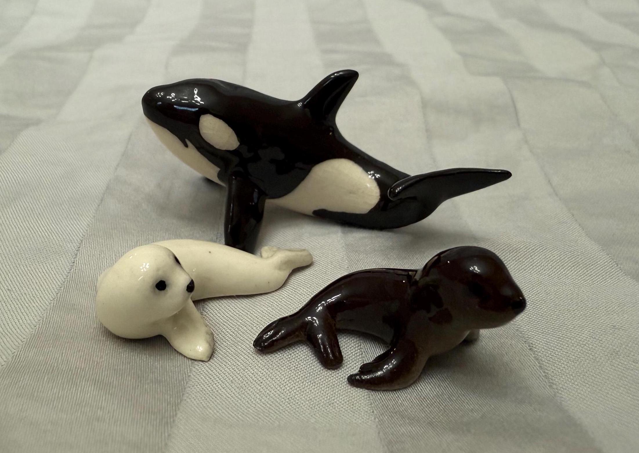 HAGEN RENAKER Miniature Seals and Whales, Brown & White Seals