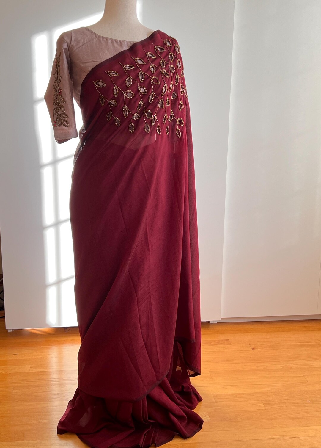 Ready to wear princess cut saree Blouse (maroon) main image 1